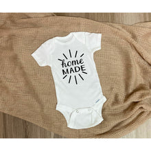 將圖片載入圖庫檢視器 Home Made Baby Onesie
